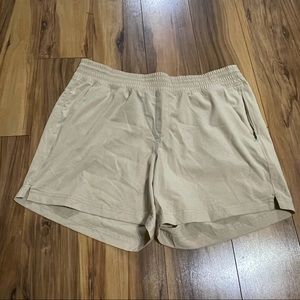 Old navy active shorts nwot size medium
